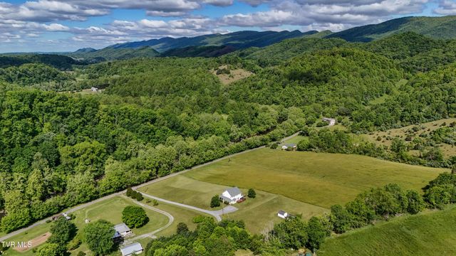 3725 Lunsford Mill Road, Hiltons, VA 24258