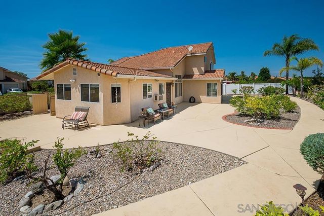 7820 Roan Rd, San Diego, CA 92129