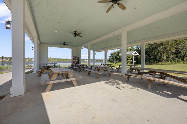 492 Trotters Lane, Moncks Corner, SC 29461