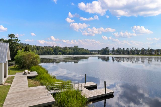 492 Trotters Lane, Moncks Corner, SC 29461