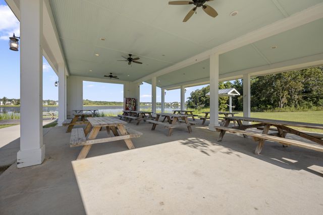492 Trotters Lane, Moncks Corner, SC 29461