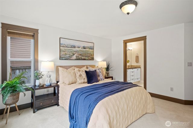 12649 NE 104th Street, Kirkland, WA 98033