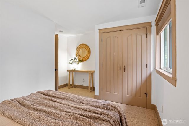 12649 NE 104th Street, Kirkland, WA 98033