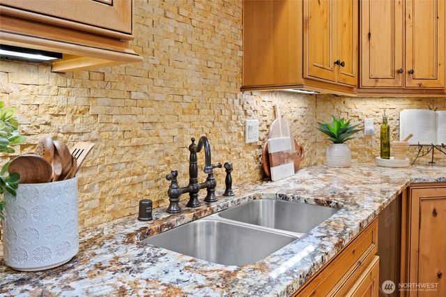 12649 NE 104th Street, Kirkland, WA 98033