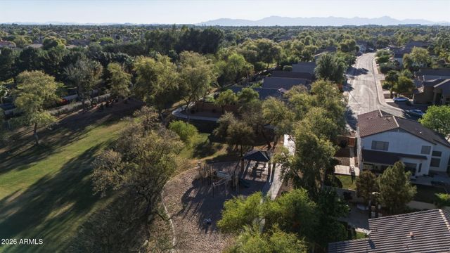 235 W GOLDFINCH Way, Chandler, AZ 85286