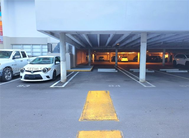 18051 Biscayne Blvd 1204, Aventura, FL 33160