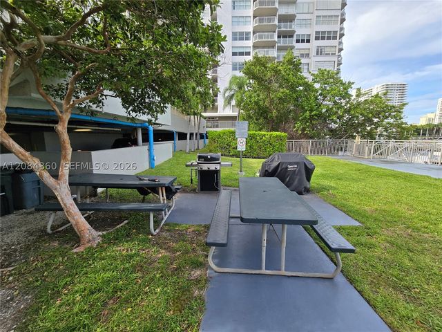 18051 Biscayne Blvd 1204, Aventura, FL 33160