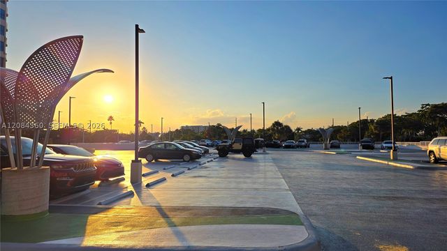 18051 Biscayne Blvd 1204, Aventura, FL 33160