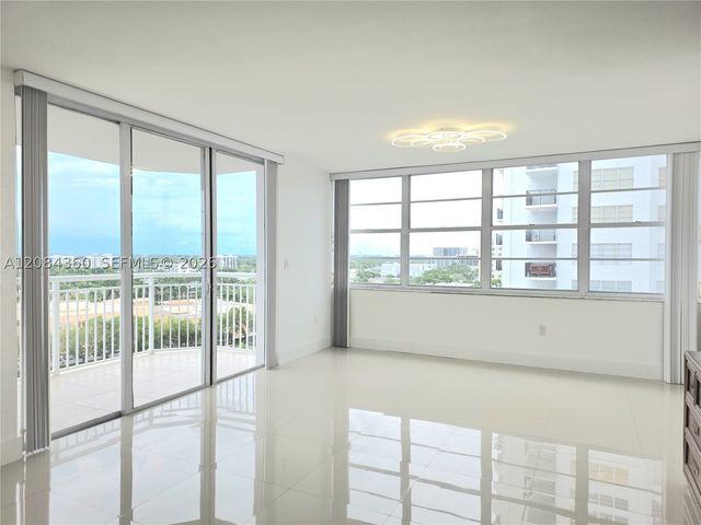 18051 Biscayne Blvd 1204, Aventura, FL 33160