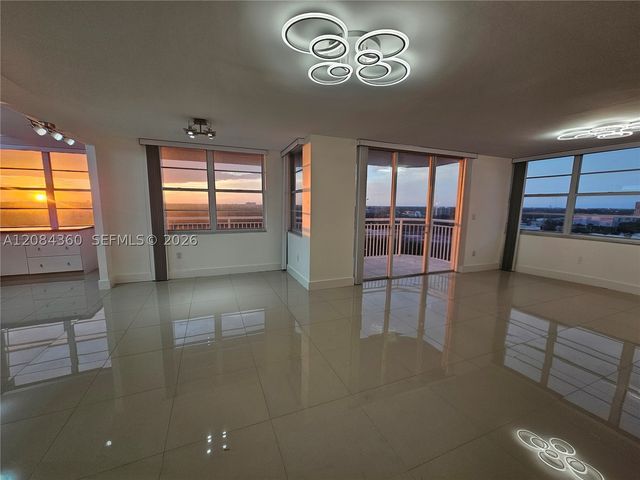 18051 Biscayne Blvd 1204, Aventura, FL 33160