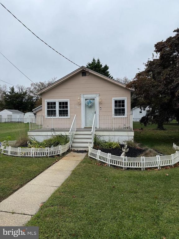 121 BUCKNELL AVE, Villas, NJ 08251