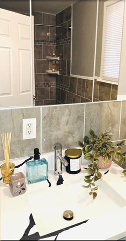 5962 Park Place, Hammond, IN 46320