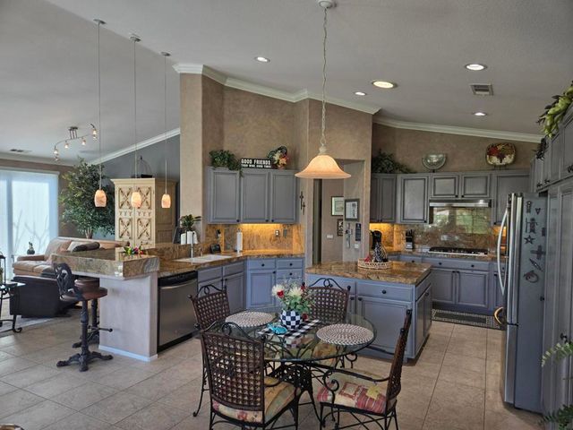 29352 W Laguna Drive, Cathedral City, CA 92234