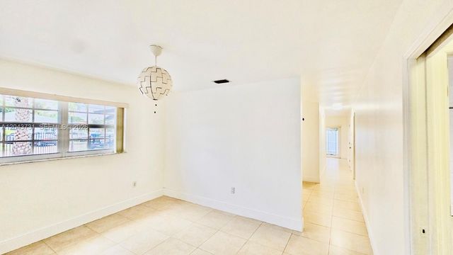 3180 SW 25th Ter 1, Miami, FL 33133