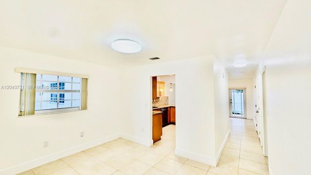 3180 SW 25th Ter 1, Miami, FL 33133
