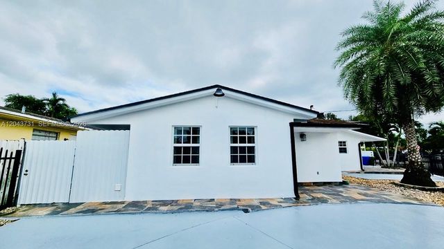 3180 SW 25th Ter 1, Miami, FL 33133