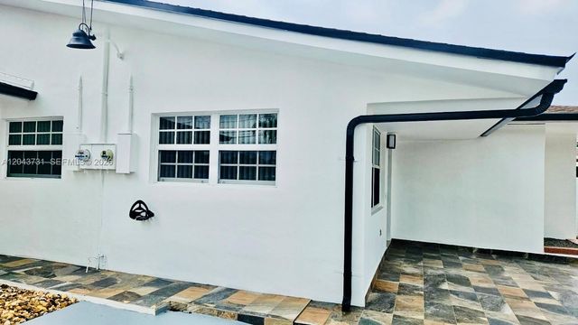 3180 SW 25th Ter 1, Miami, FL 33133