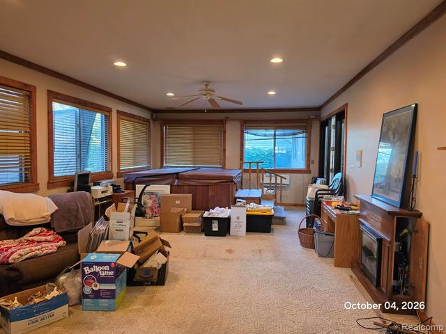 34781 Union Lake Road, Clinton Township, MI 48035