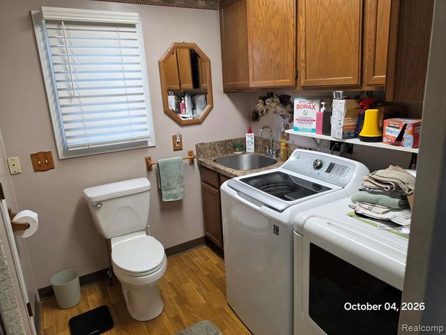 34781 Union Lake Road, Clinton Township, MI 48035