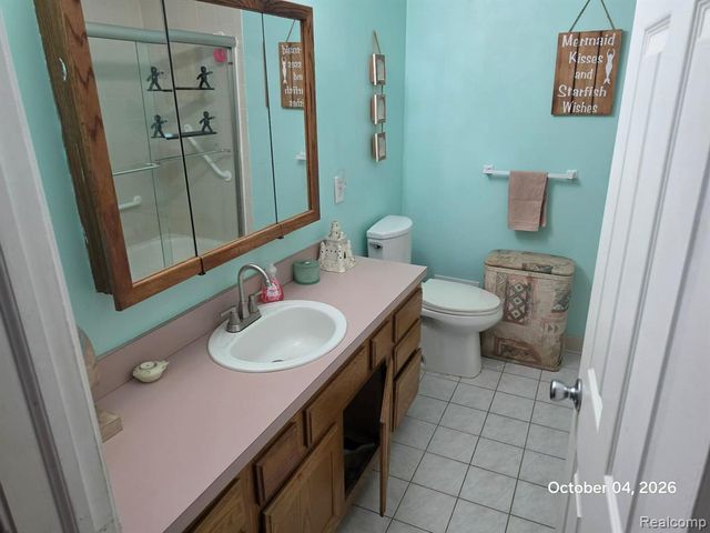 34781 Union Lake Road, Clinton Township, MI 48035