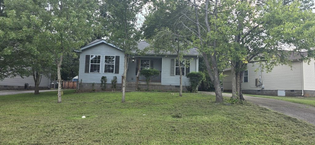 105 Natchez Ct, S, La Vergne, TN 37086