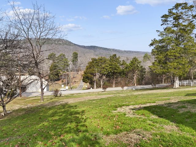 32 Oak Shadows Drive, Wildwood, GA 30757