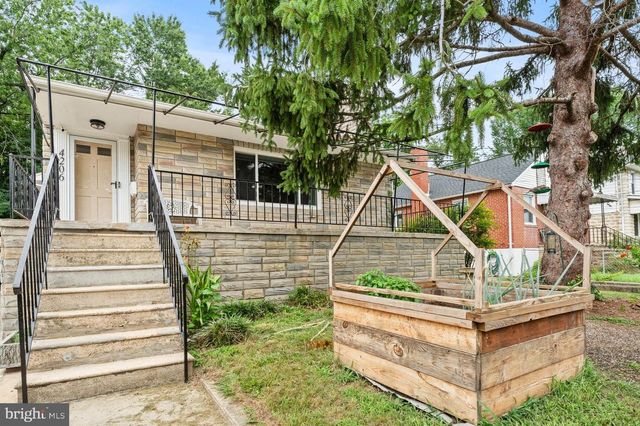 4206 DILLER AVE, Baltimore, MD 21206