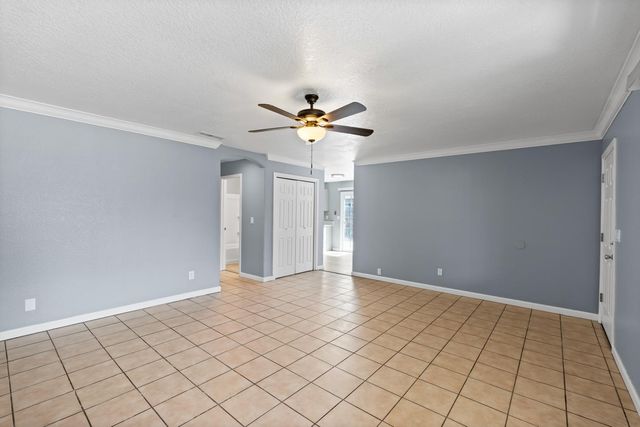 1873 Deauville Dr, Stockton, CA 95210