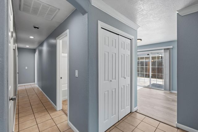 1873 Deauville Dr, Stockton, CA 95210