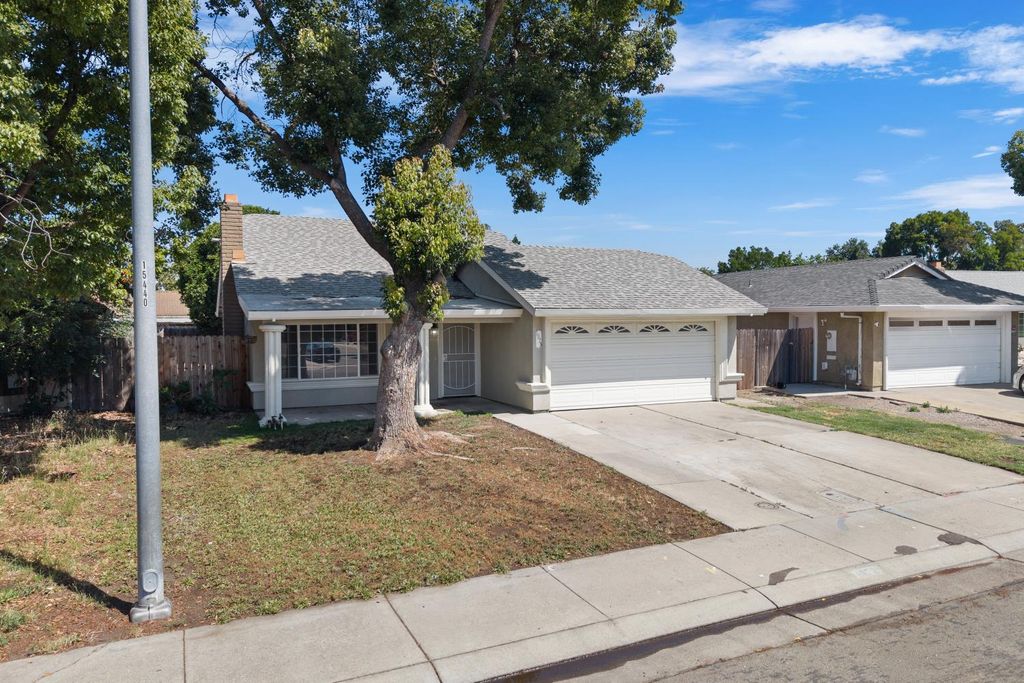 1873 Deauville Dr, Stockton, CA 95210