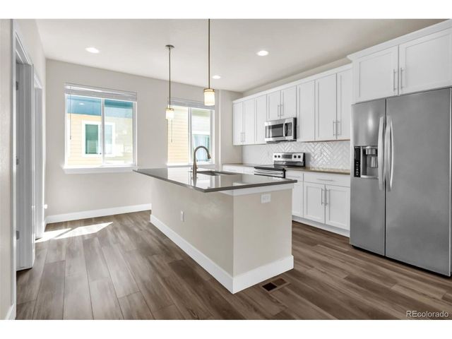 6741 S Tempe Ct, Aurora, CO 80016