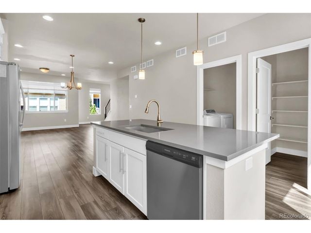 6741 S Tempe Ct, Aurora, CO 80016