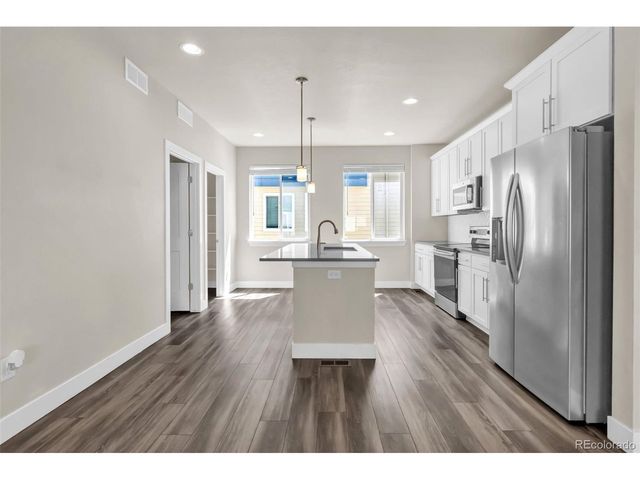 6741 S Tempe Ct, Aurora, CO 80016