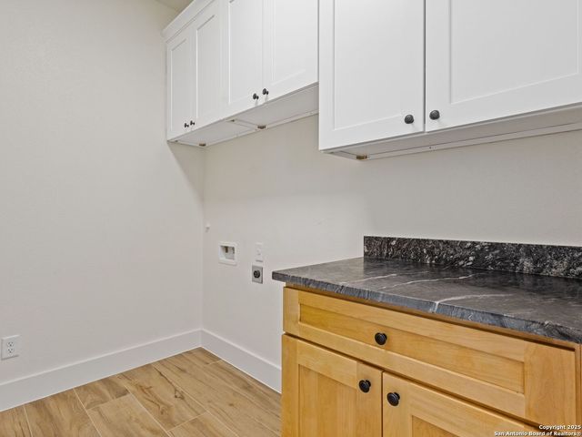 197 LAKE VIEW CIRCLE, La Vernia, TX 78121