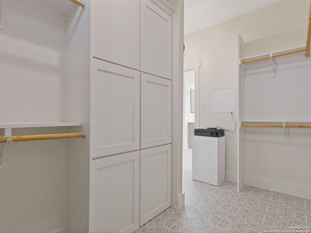 197 LAKE VIEW CIRCLE, La Vernia, TX 78121