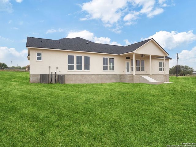 197 LAKE VIEW CIRCLE, La Vernia, TX 78121