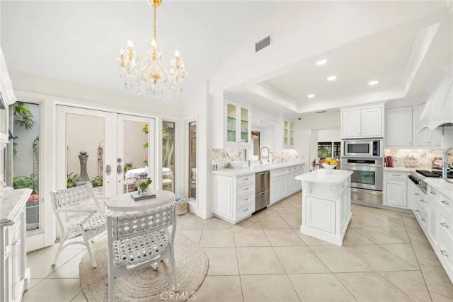 15 Sea Cove, Newport Beach, CA 92660