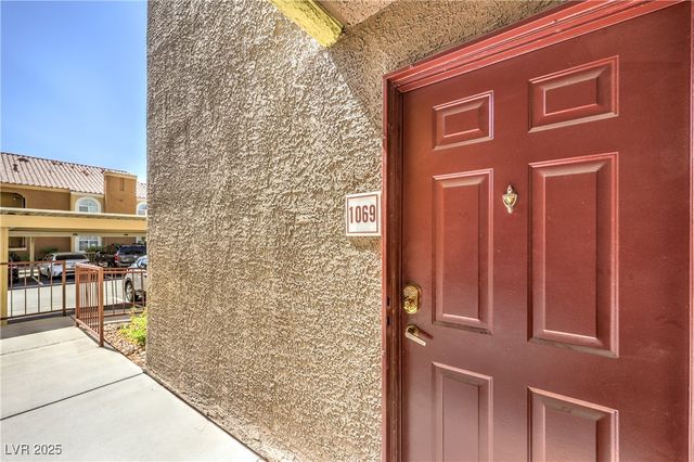 7950 West Flamingo Road 1069, Las Vegas, NV 89147