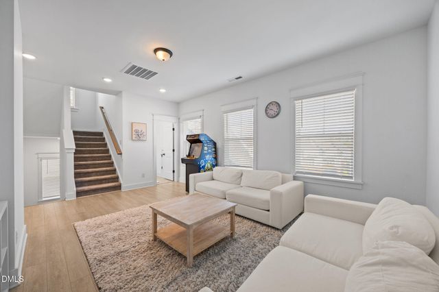 209 Acorn Crossing Road, Holly Springs, NC 27539