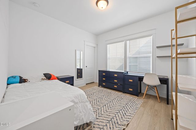 209 Acorn Crossing Road, Holly Springs, NC 27539