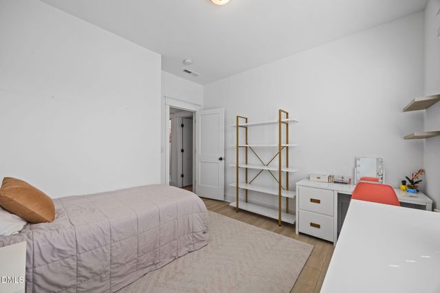 209 Acorn Crossing Road, Holly Springs, NC 27539