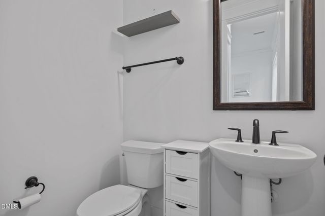 209 Acorn Crossing Road, Holly Springs, NC 27539