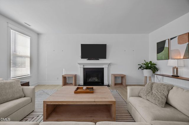 209 Acorn Crossing Road, Holly Springs, NC 27539