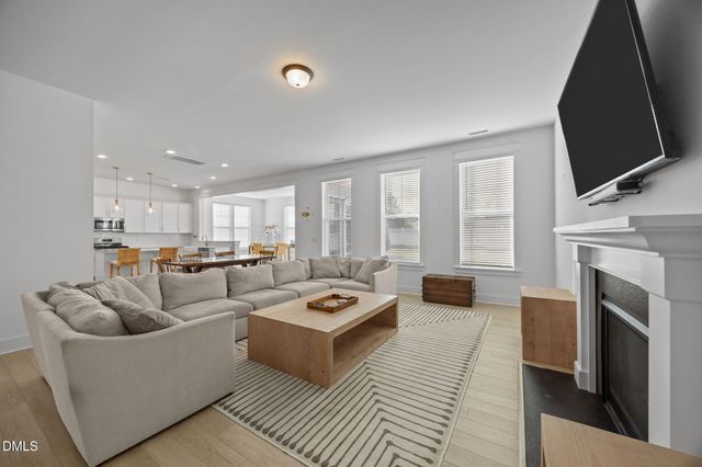 209 Acorn Crossing Road, Holly Springs, NC 27539