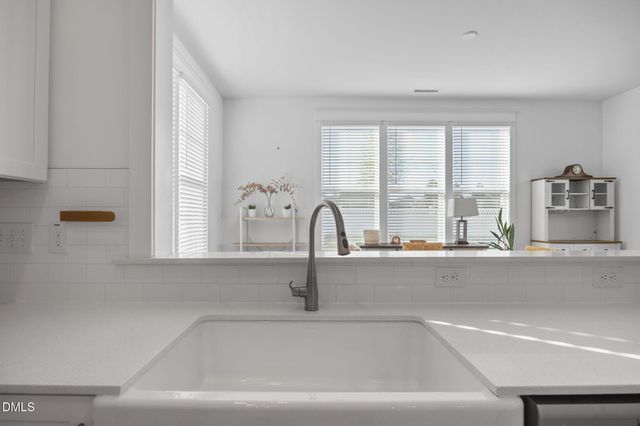 209 Acorn Crossing Road, Holly Springs, NC 27539