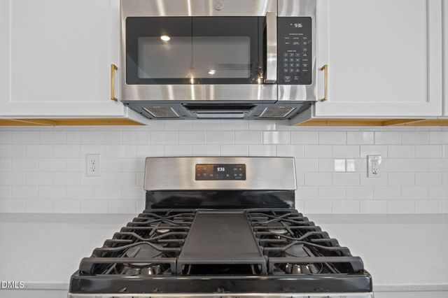 209 Acorn Crossing Road, Holly Springs, NC 27539