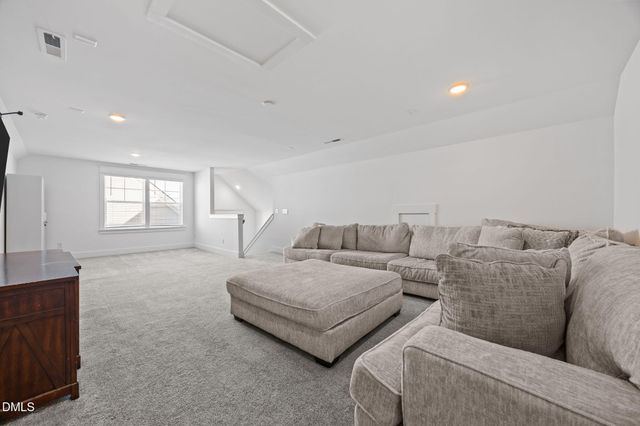 209 Acorn Crossing Road, Holly Springs, NC 27539