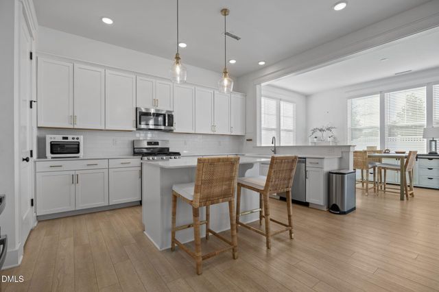 209 Acorn Crossing Road, Holly Springs, NC 27539