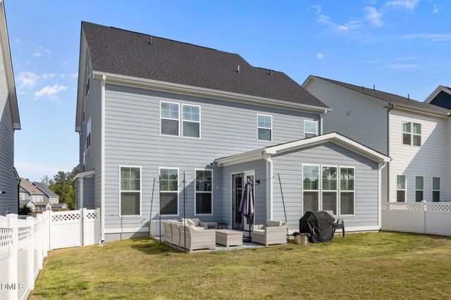 209 Acorn Crossing Road, Holly Springs, NC 27539