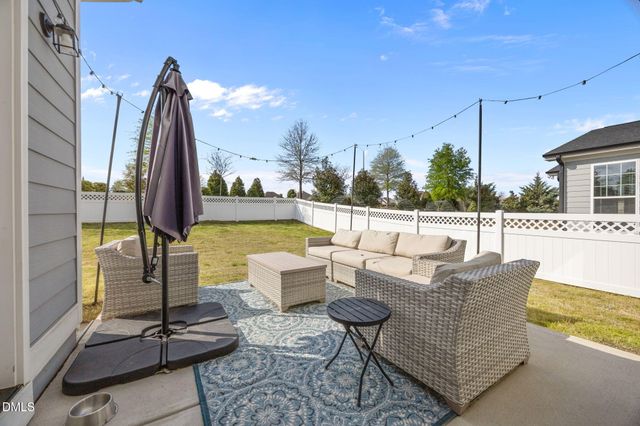 209 Acorn Crossing Road, Holly Springs, NC 27539